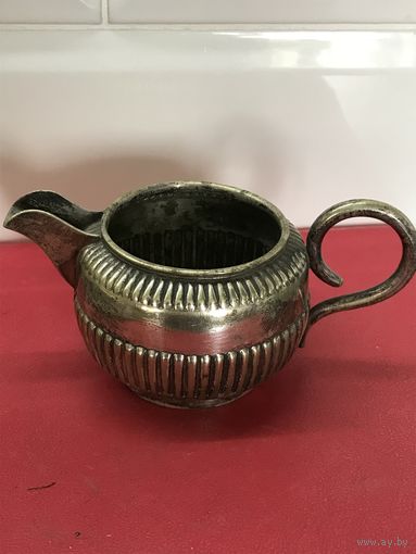 Сливочник старинный.