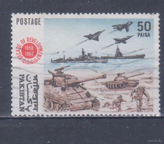 [2187] Пакистан 1968. День армии.Танки.Самолеты.Корабли. Гашеная марка.
