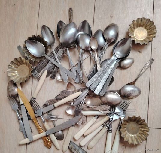 Столовые приборы ссср ложки, вилки, ножи,формочки