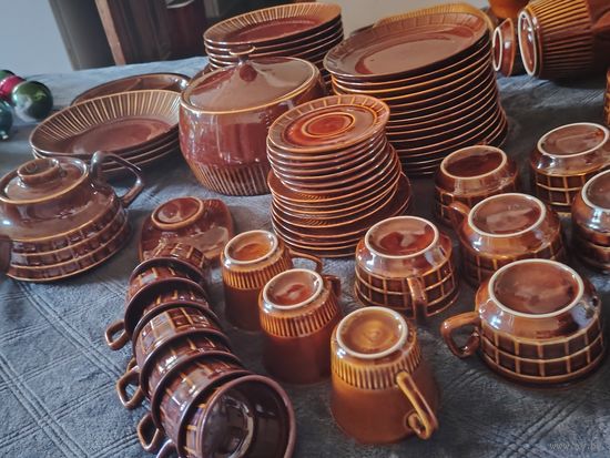 Обеденный сервиз