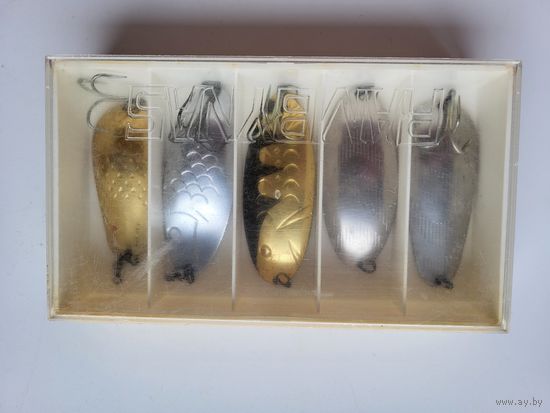 Набор блесен РАМБИНАС "RAMBYNAS" Таурагский завод элементов вычислительных машин Литовская СССР ("Свайоне","KATINELIS" (КАТИНЕЛИС),"VILIJA" (ВИЛИЯ),"JURA" (ЮРА), Юратэ (JURATE) )