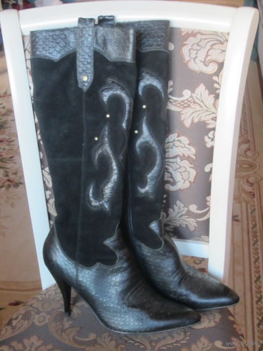 Сапоги осенние на высоком каблуке