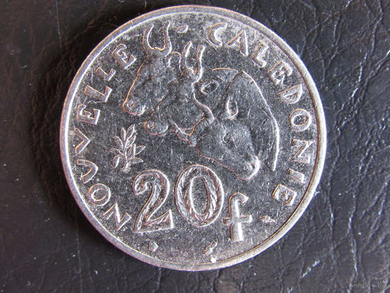 Новая Каледония 20 франков, 1991. С 20 копеек. Распродажа коллекции. Смотрите другие лоты.