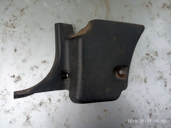 Лот 762. Защита боковины рядом с педалями Nissan Sunny N14. Старт с 2 рублей!