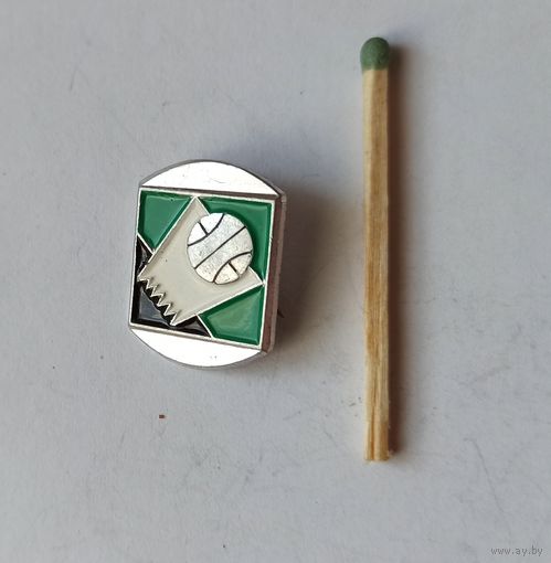Знак значок спорт СССР баскетбол