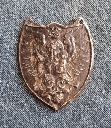 Нагрудный знак, Ринграф Дева Мария с младенцем и коронованным орлом. Польша.