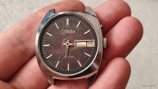 Часы Слава , 200 лотов с 1 рубля,5 дней!