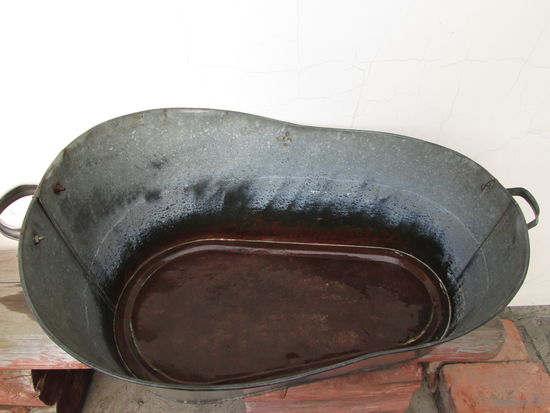 Ванна-металлическая времен ссср .Целая