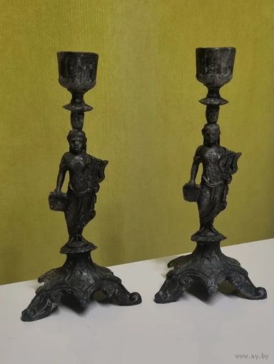 Старинный бронзовый подсвечник