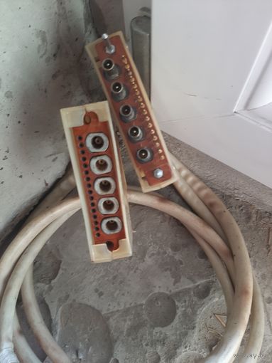 Разъём с желтыми контактами СССР