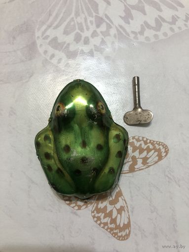 Заводная игрушка ЛЯГУШКА. СССР. Жесть. Механизм требует смазки. Заедает!