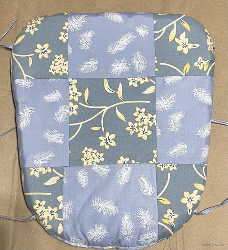 Подушечки на стулья, табуретки