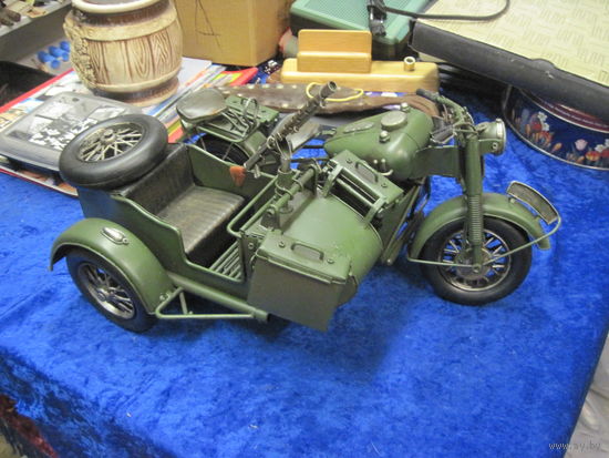 Металлическая модель мотоцикла времен 2МВ BMW R-12, 18х36х24 см.