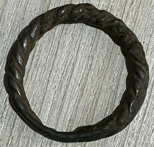 Кольцо ложновитое