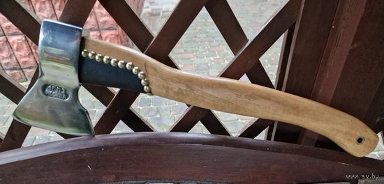 Малый туристический топорик.