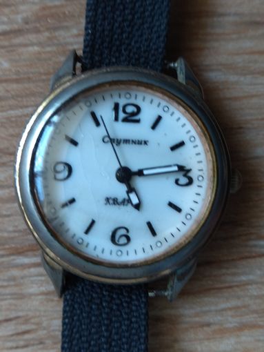 ЧАСЫ "Спутник" кварц. механизм япония.