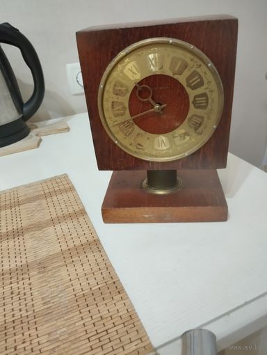 Часы в работу или на запчасти