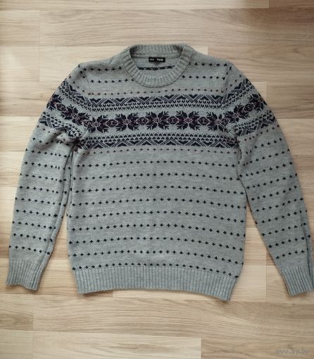 Джемпер р-р 48 (М)