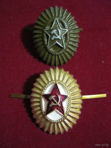 Две кокарды