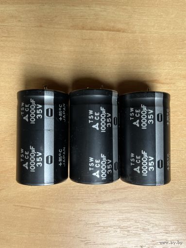 Конденсатор электролитический 10 000,0mF х 35,0V.