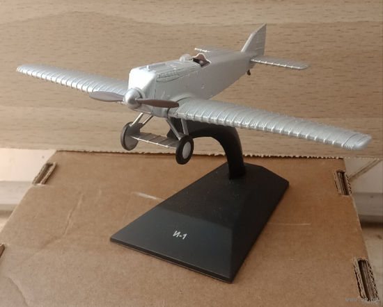 Модель самолета И-1