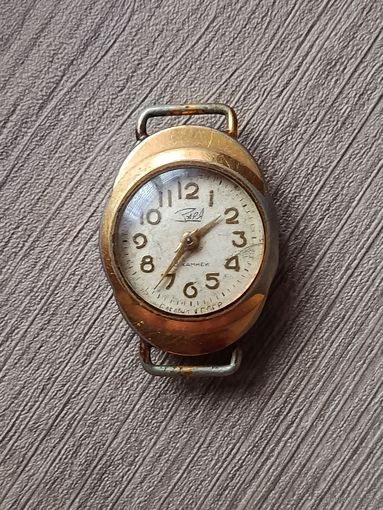 Часы Заря Аu позолота