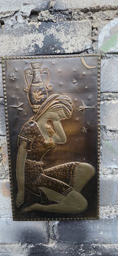 Чеканка Девушка с кувшином