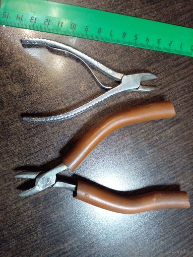 Кусачки, щипцы 2 шт. ЗА ШТ.