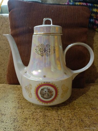 Henneberg Porzellan 1777 кофейник