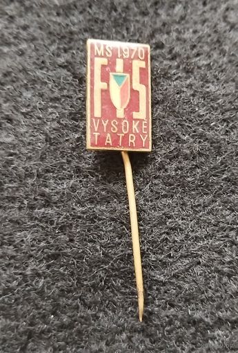 Значок иностранный. Чехословакия. ЧССР. С рубля. (Е-7)