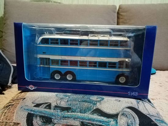 Троллейбус ЯТБ-3 однодверный. Ultra Models.