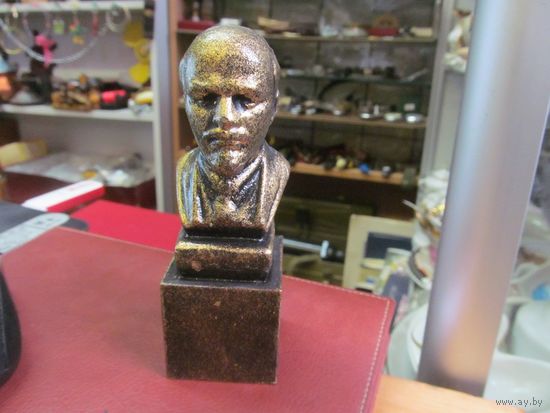 В.И. Ленин, полистоун, 12 см.