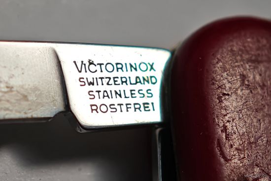 Складной перочинный нож Victorinox Швейцария