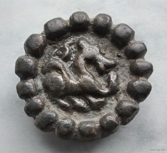 Зооморфный (звериный) стиль, накладка, средневековье 14-15 вв. Медный сплав. Оригинал.