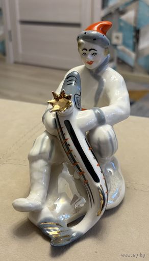 Статуэтка Фарфоровая По щучьему веленью . ЛЗФИ