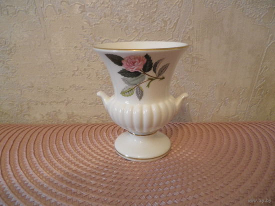 Ваза, фарфор, Wedgwood.