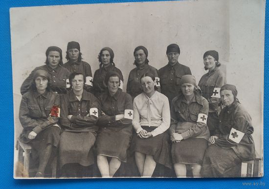 Фото группы сандружинниц. Алма-Ата 1936 г. 8х11 см