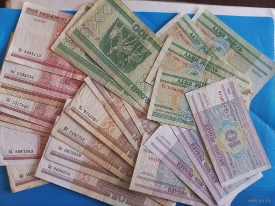 Лот банкнот 2000 года. 30 штук..