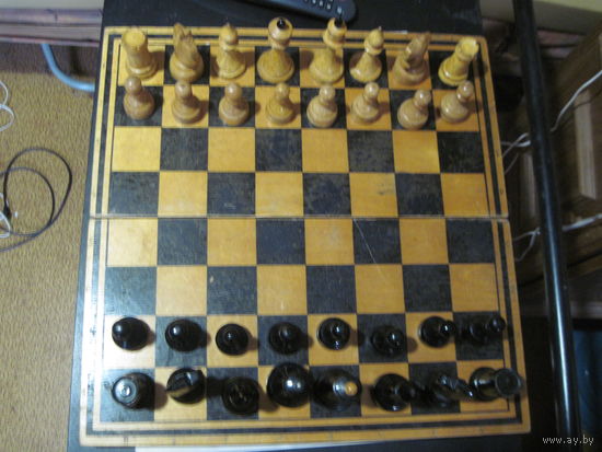 Шахматы деревянные.