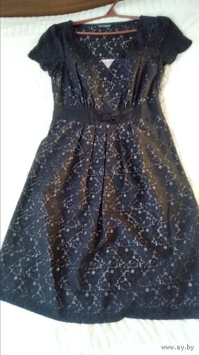 Платье женское чёрного цвета на розовом чехле р.46-48