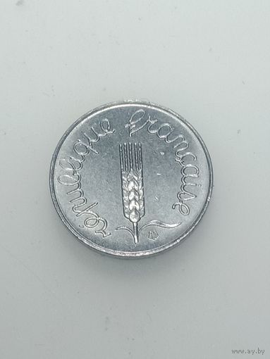 Франция  сантим 1961 года .