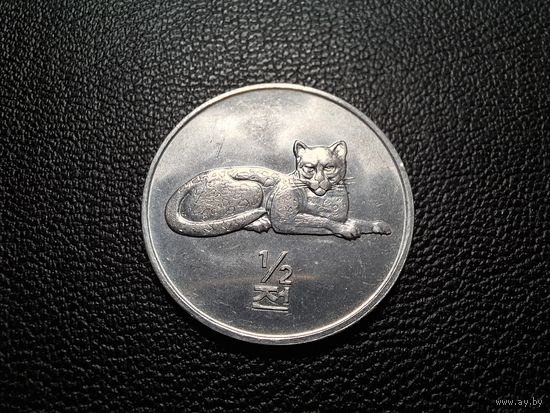 Северная Корея 1/2 чона 2002 Леопард
