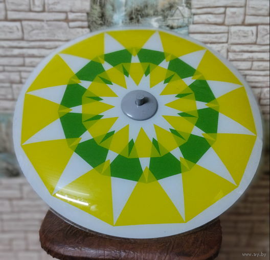 Люстра тарелка СССР 1970-х годов