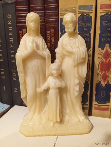 Статуэтка святое семейство