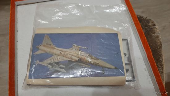 F-5