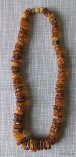 Янтарные бусы