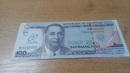 100 песо 2009 года Филиппин UNC  60 лет Центральному банку Филиппин **492956