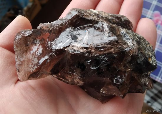 Дымчатый кварц (раухтопаз), минерал