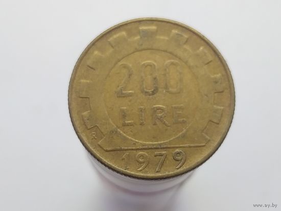 200 лир  Италия 1979  год  лот 45