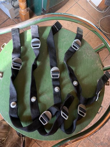 Уже редкие оригинальные доп.ремешки с креплением по-родне на основной подбородочный ремешок мягкого шлема-а эмим ремешком уже крепился сам ЗШ-3! Цена за 1.